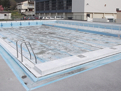 中野市 プール塗装工事 Before 写真