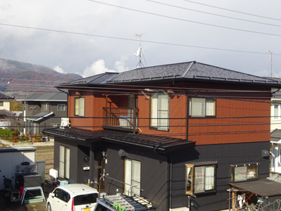 千曲市中　T様邸　屋根外壁塗装工事 写真