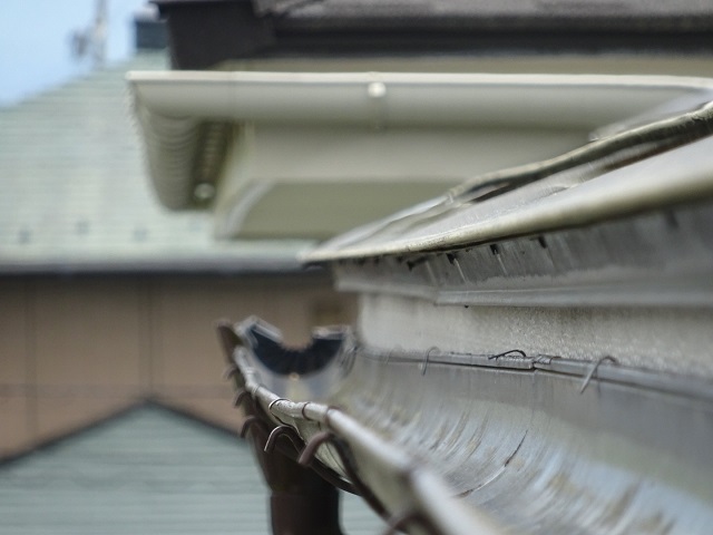 雨樋の変形