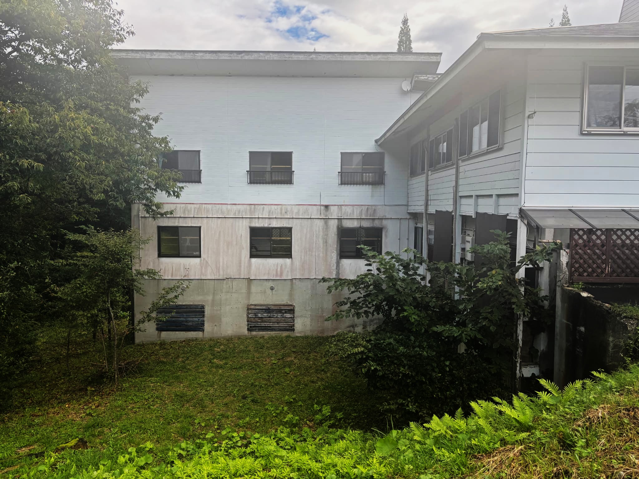 信濃町　介護施設　外壁カバー工法 写真