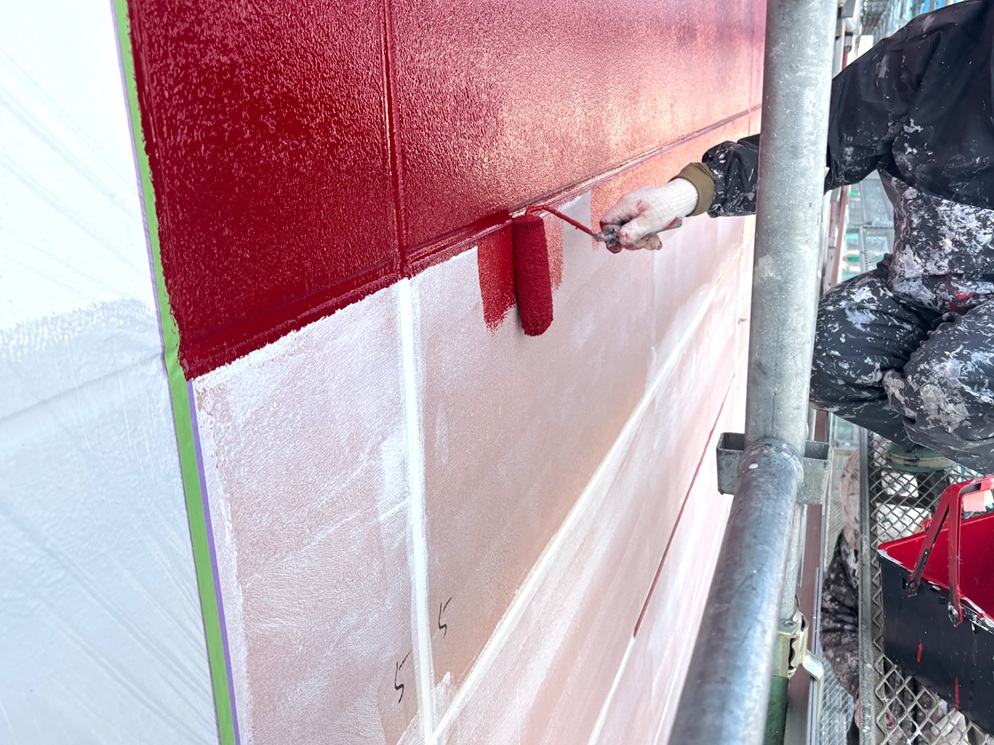 外壁塗装（中塗り）