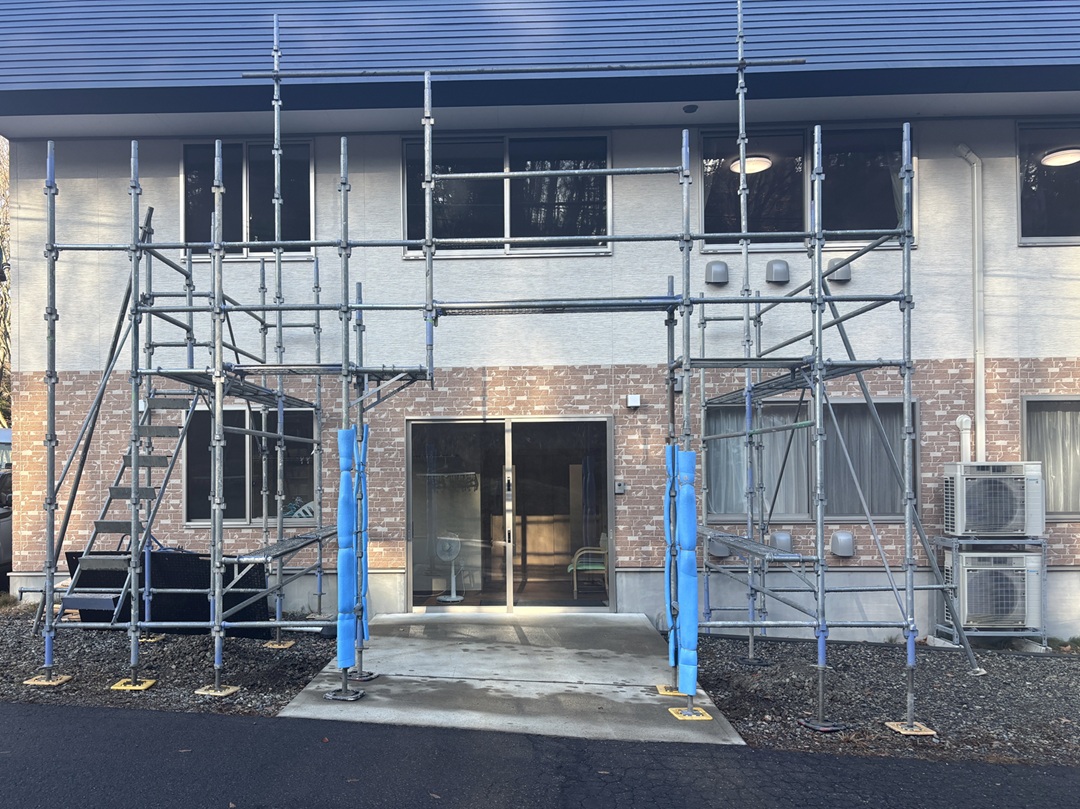 信濃町　福祉施設　屋根設置工事 Before 写真