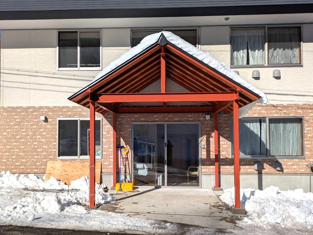 信濃町　福祉施設　屋根設置工事 写真